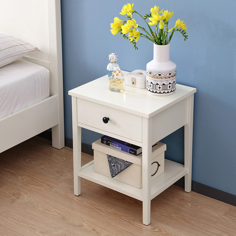 Veaga Night Stand