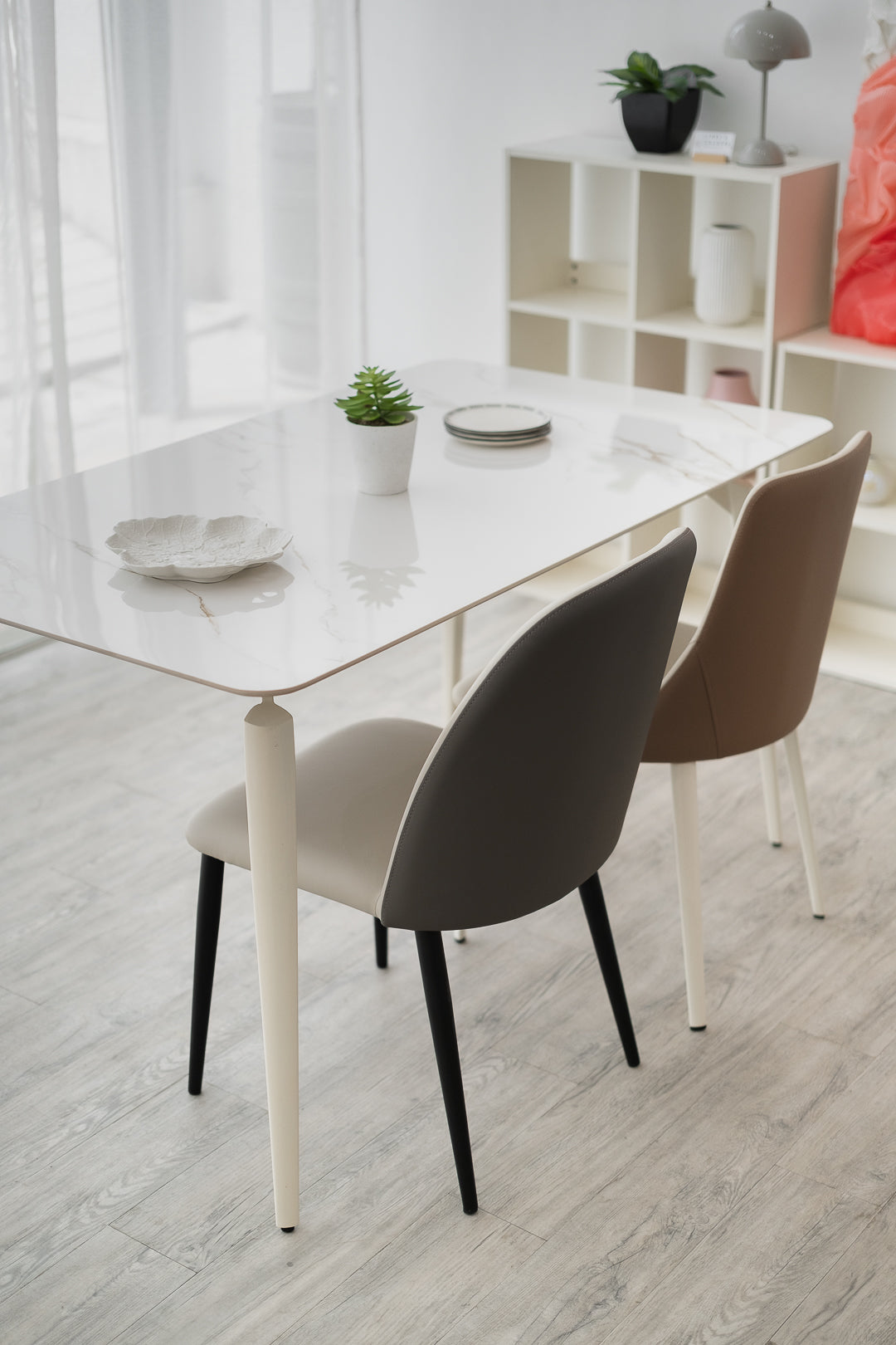 Bonzy Dining Table