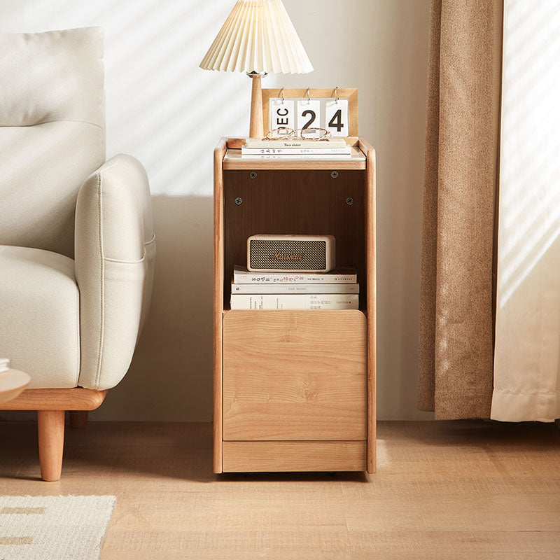 Finly Side Table