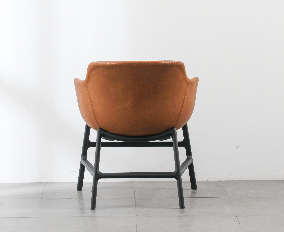 Vylin Chair